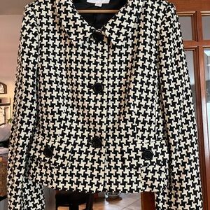 Liz Claiborne Ladies Houndstooth blazer -size 14